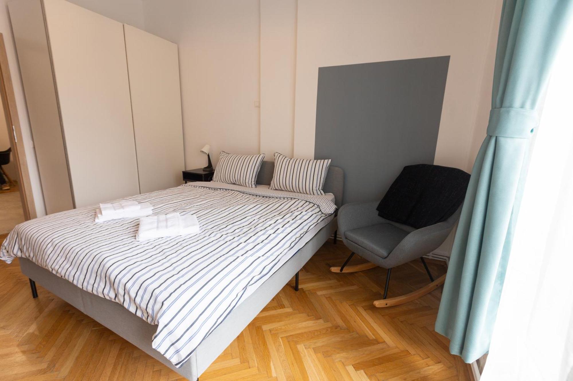 Ultracentral Hong Kong 3 Bdrm Apartment Bucureşti Eksteriør bilde