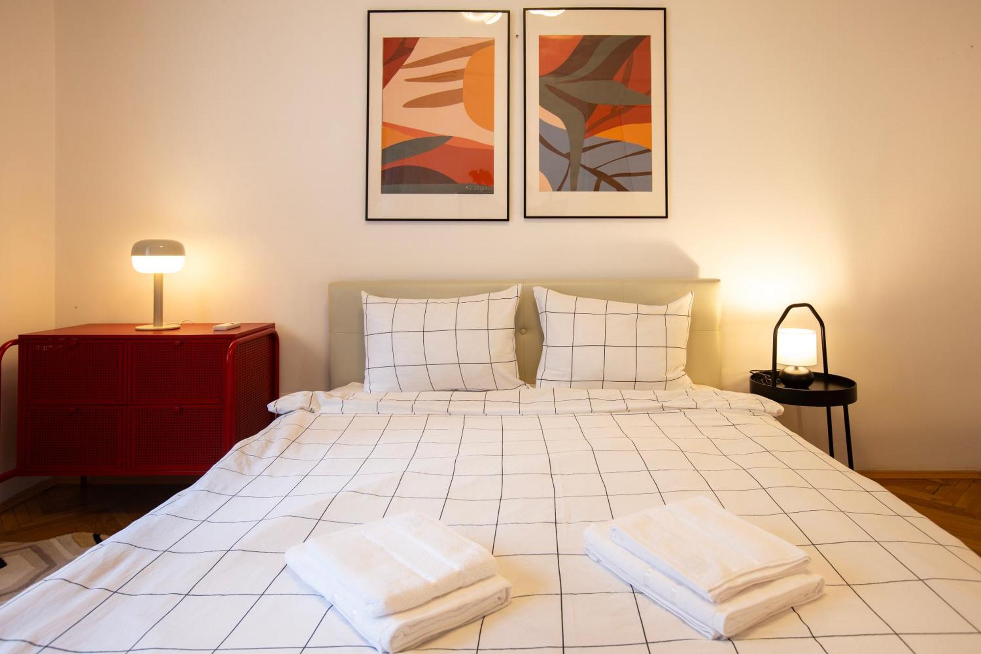 Ultracentral Hong Kong 3 Bdrm Apartment Bucureşti Eksteriør bilde